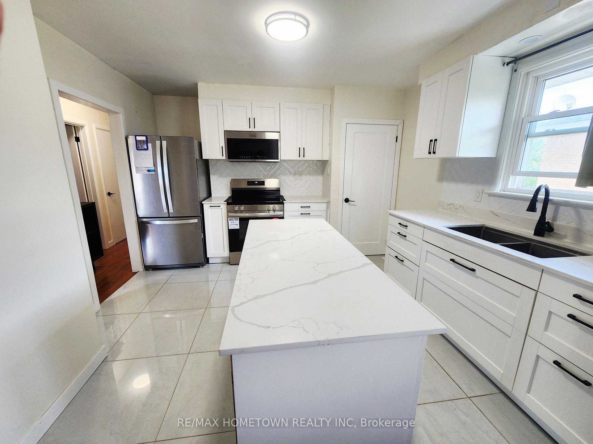 Photo 8 of 1124 Fourth Street E, Cornwall, Cornwall — HOMEH