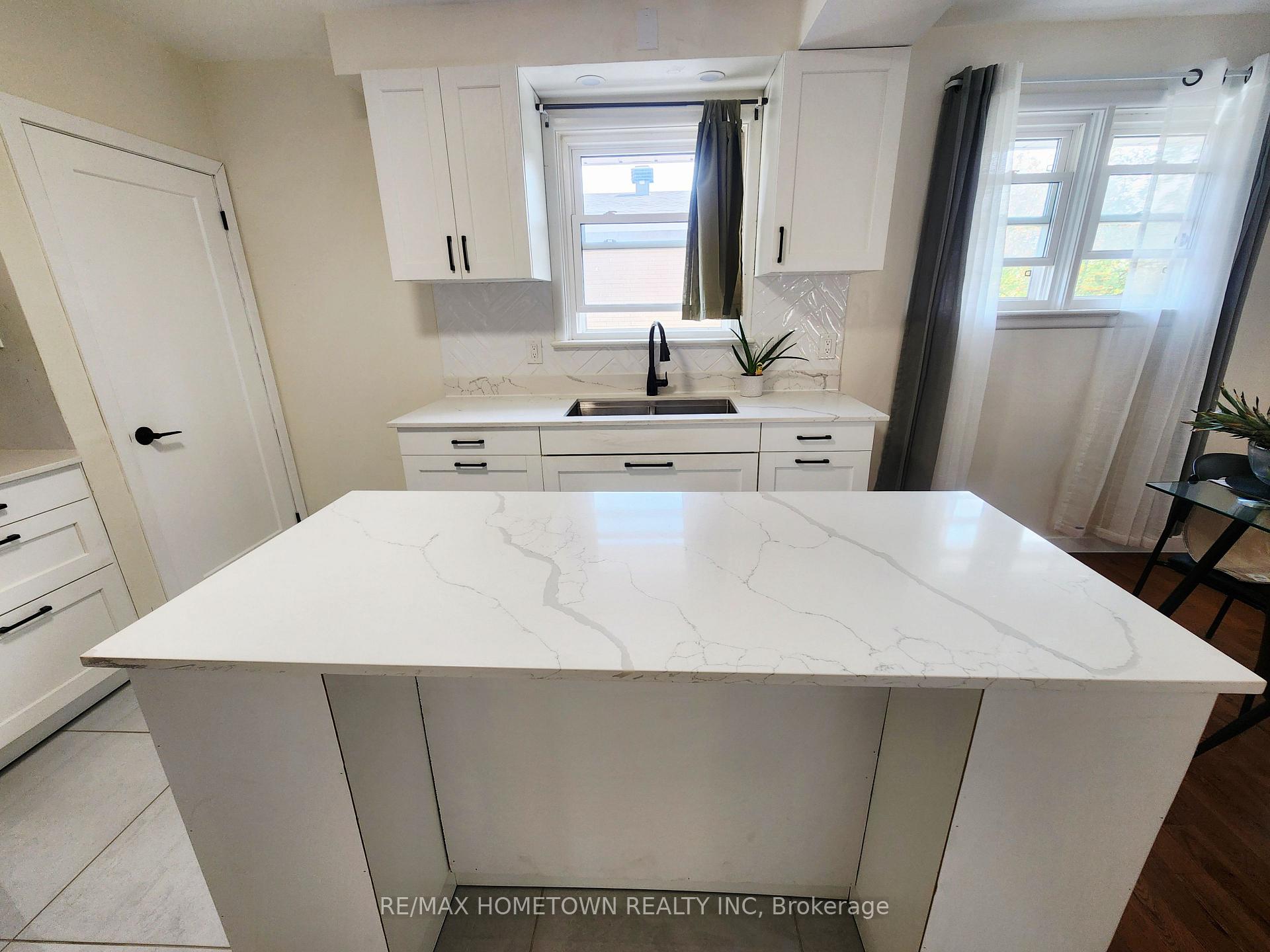 Photo 10 of 1124 Fourth Street E, Cornwall, Cornwall — HOMEH