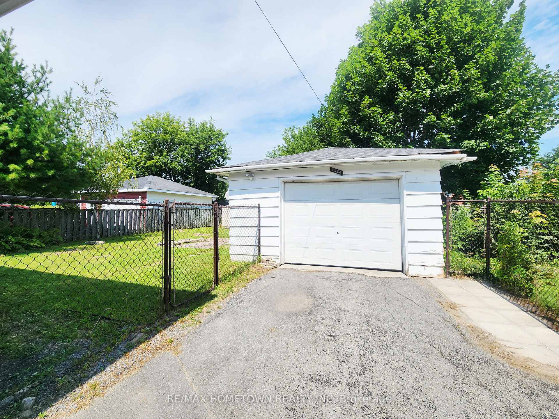 Photo 16 of 1124 Fourth Street E, Cornwall, Cornwall — HOMEH