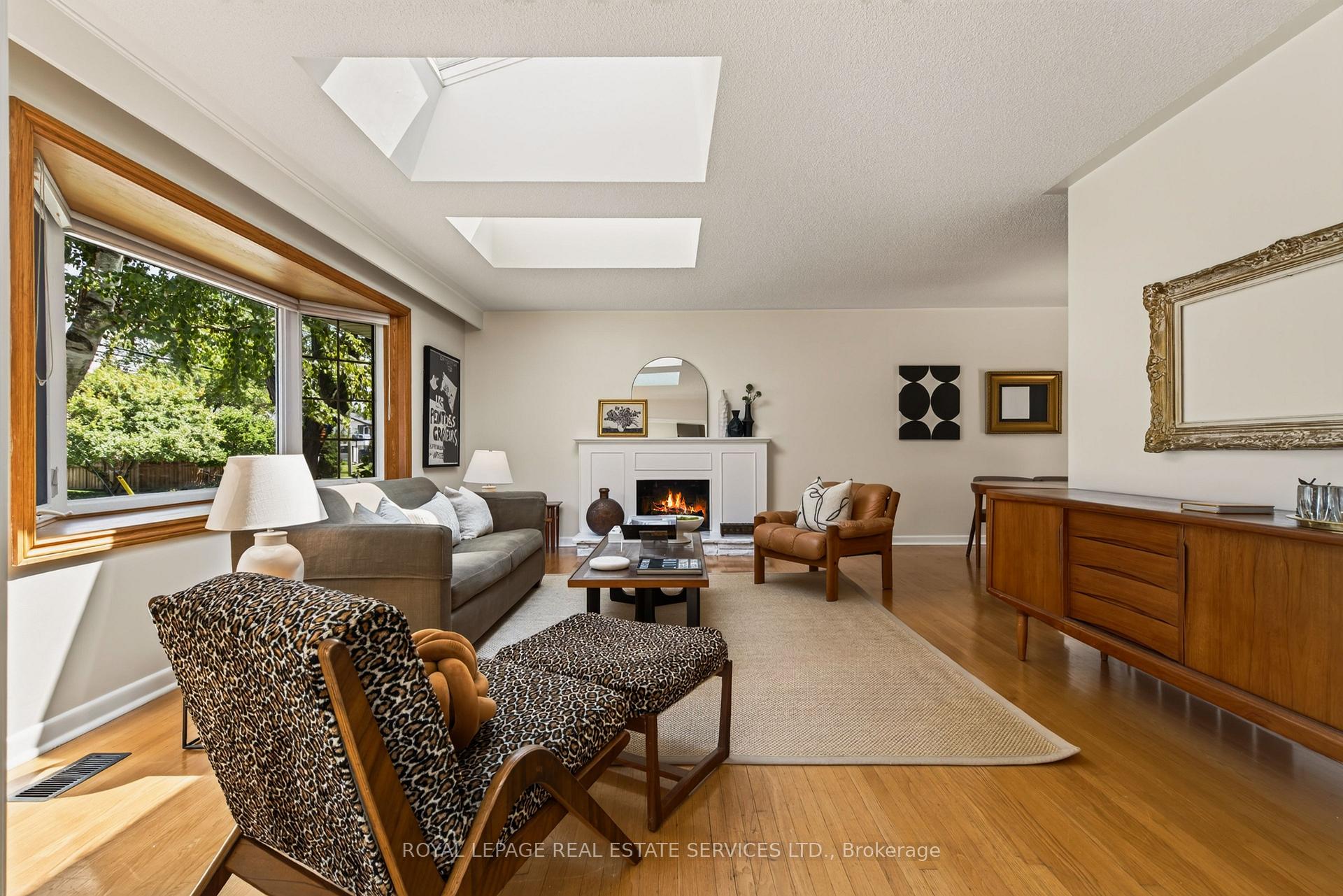 Photo 6 of 17 Lynndale Drive, Hamilton, Dundas — HOMEH
