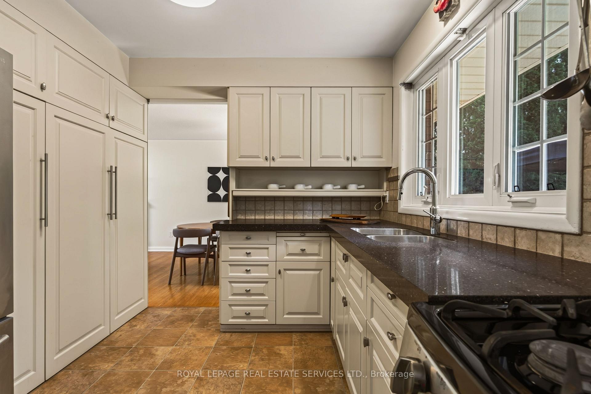 Photo 22 of 17 Lynndale Drive, Hamilton, Dundas — HOMEH