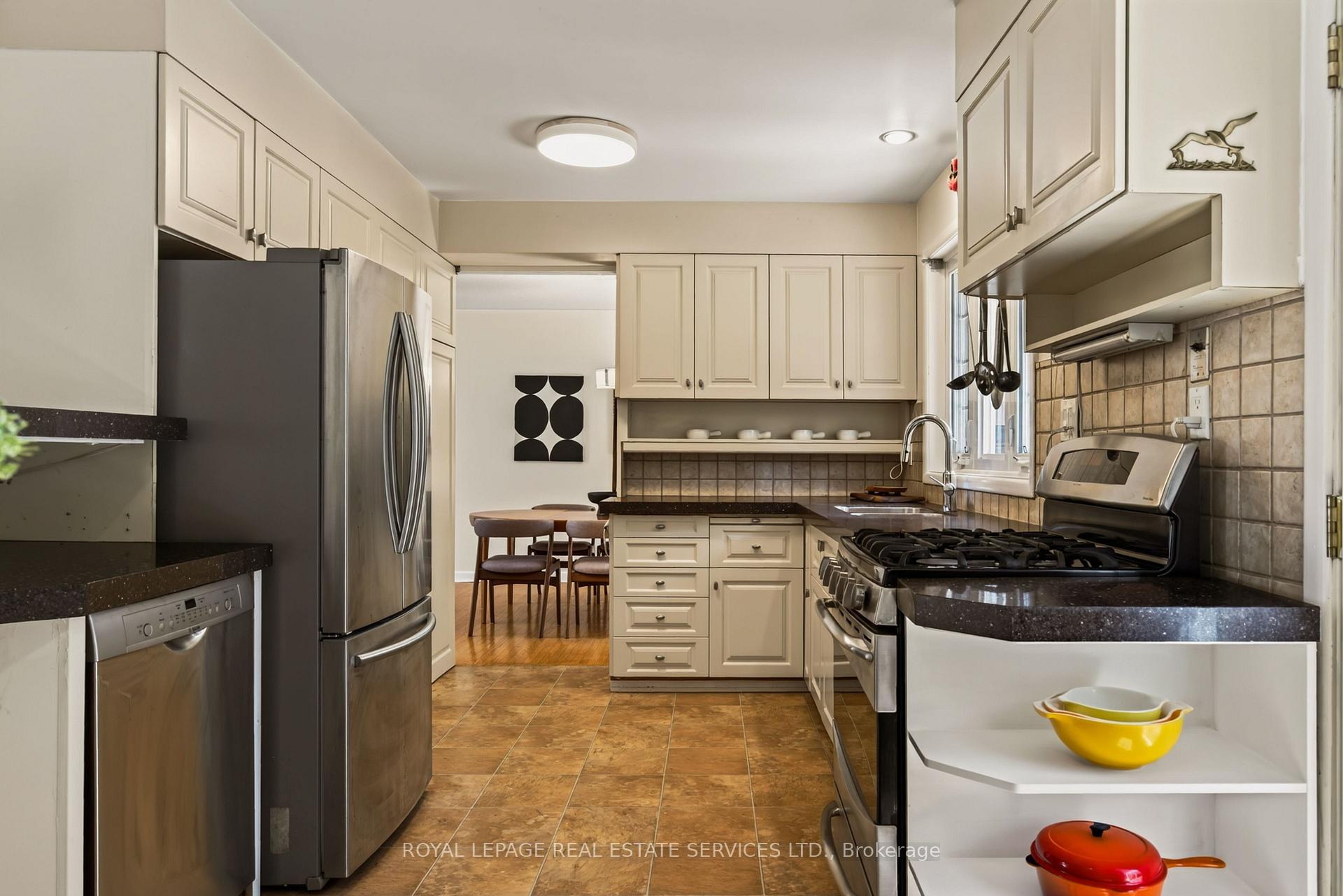 Photo 27 of 17 Lynndale Drive, Hamilton, Dundas — HOMEH