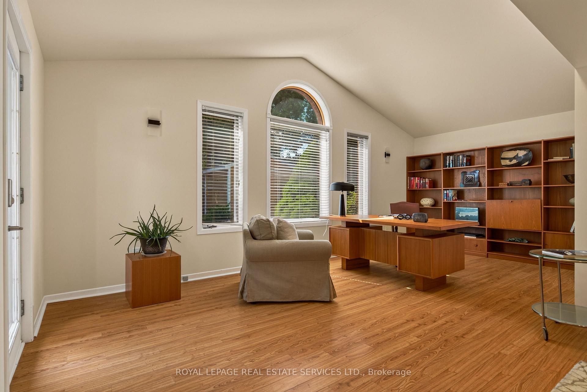 Photo 54 of 17 Lynndale Drive, Hamilton, Dundas — HOMEH