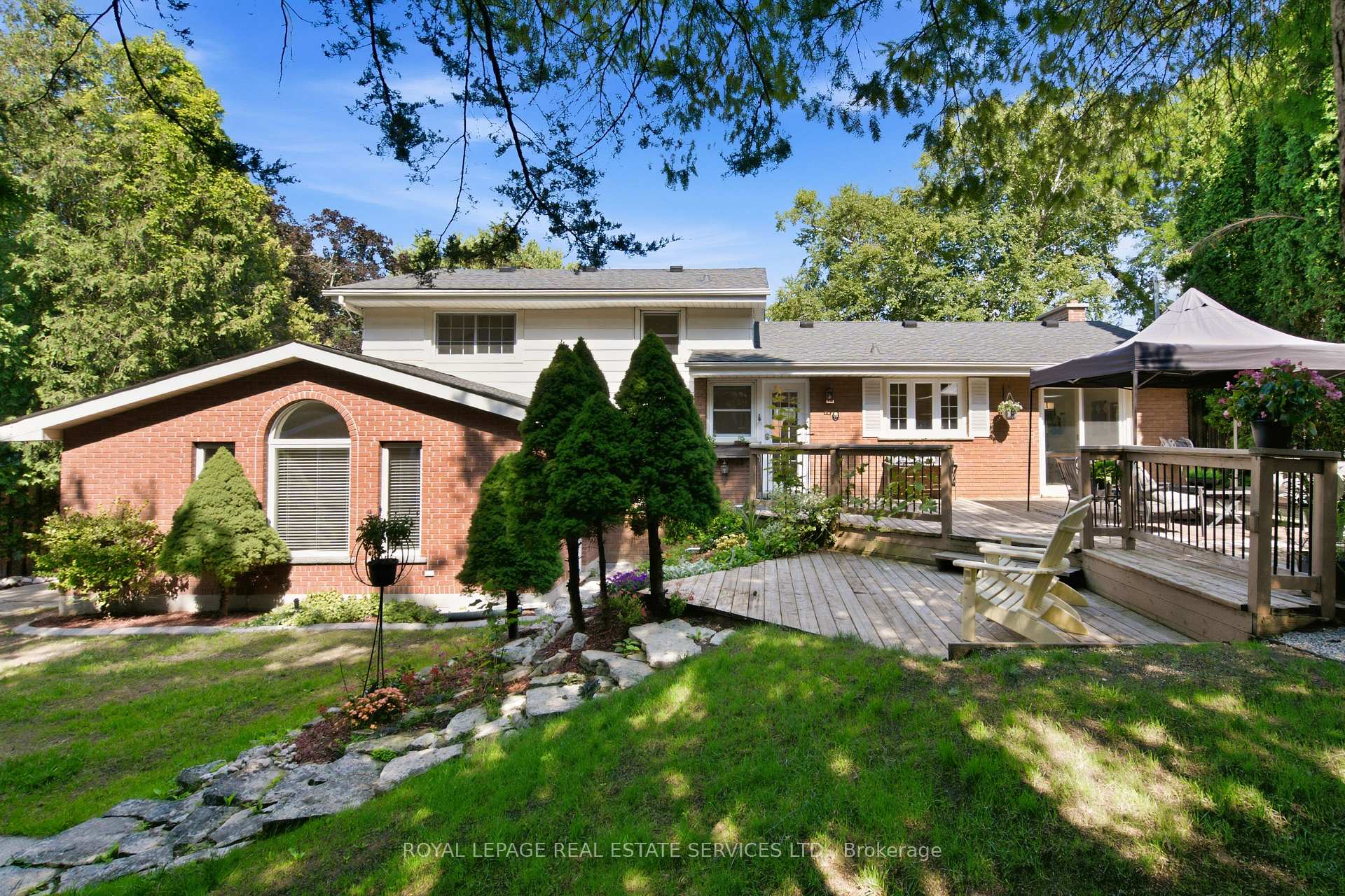Photo 1 of 17 Lynndale Drive, Hamilton, Dundas — HOMEH
