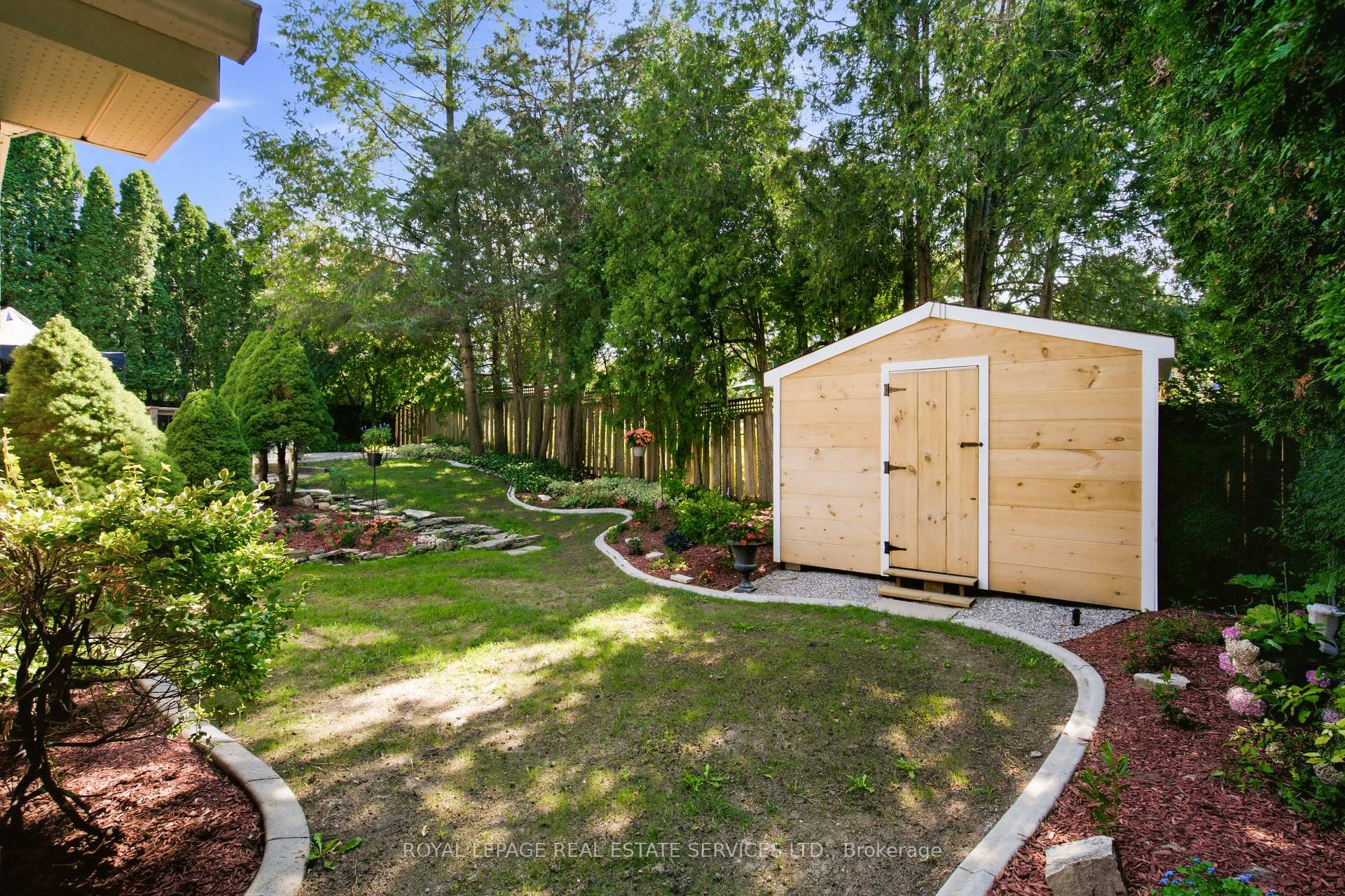 Photo 66 of 17 Lynndale Drive, Hamilton, Dundas — HOMEH