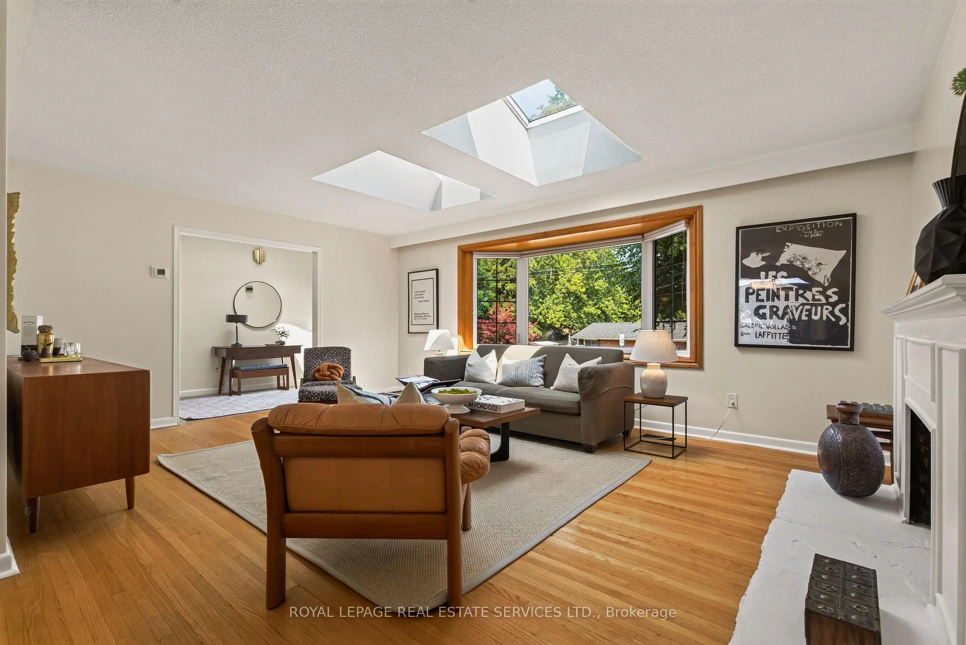 Photo 14 of 17 Lynndale Drive, Hamilton, Dundas — HOMEH