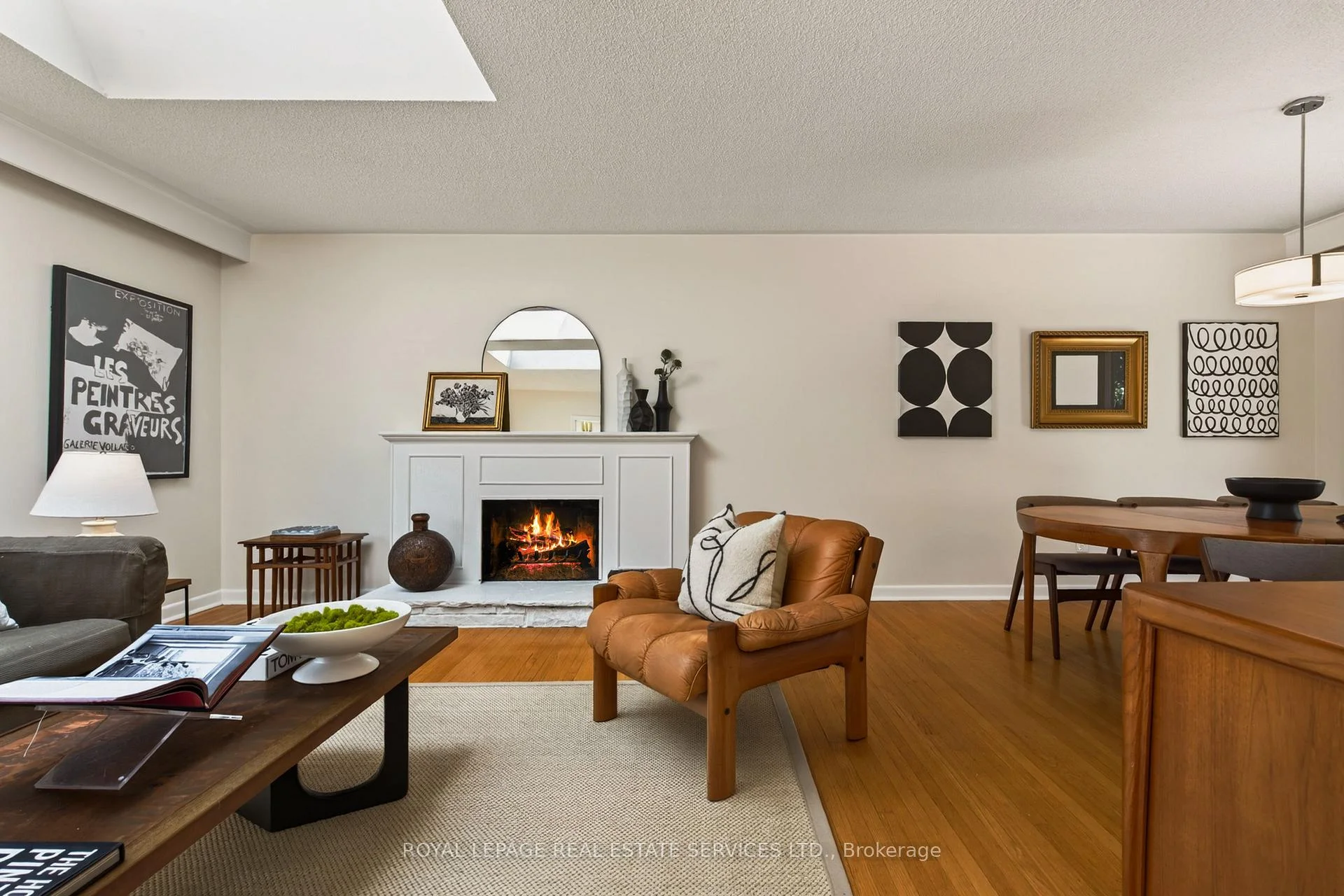 Photo 15 of 17 Lynndale Drive, Hamilton, Dundas — HOMEH