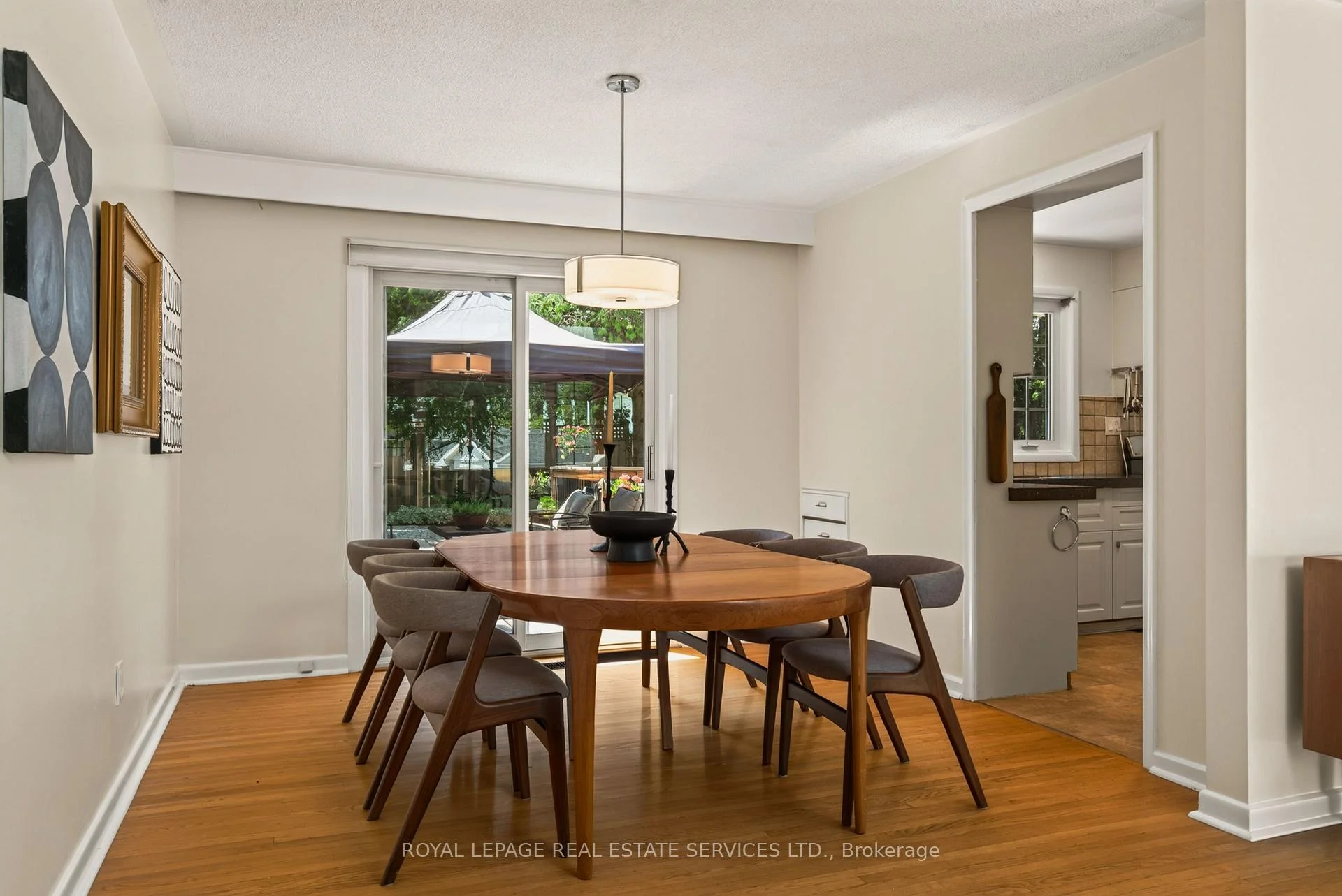 Photo 17 of 17 Lynndale Drive, Hamilton, Dundas — HOMEH