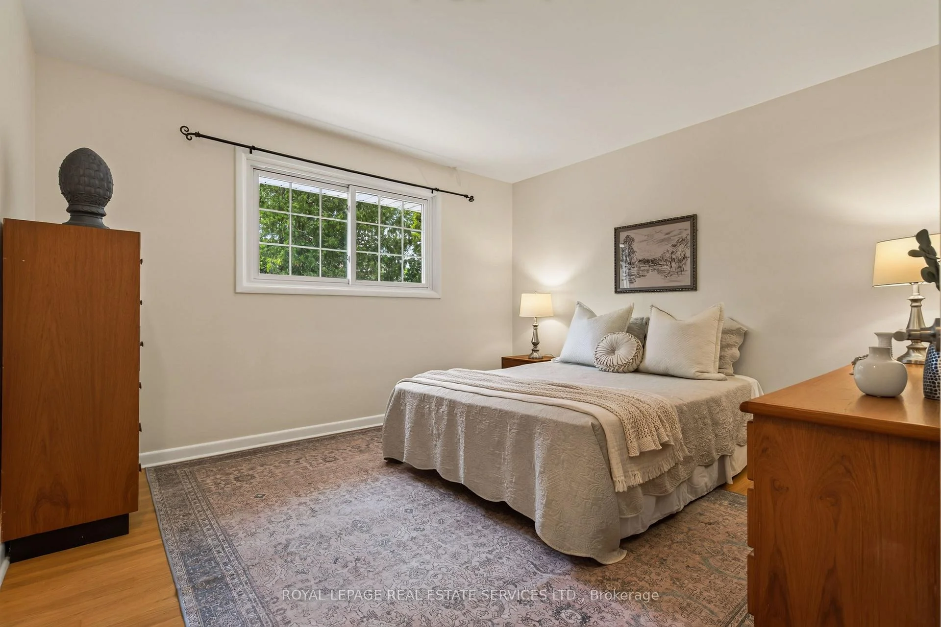 Photo 38 of 17 Lynndale Drive, Hamilton, Dundas — HOMEH