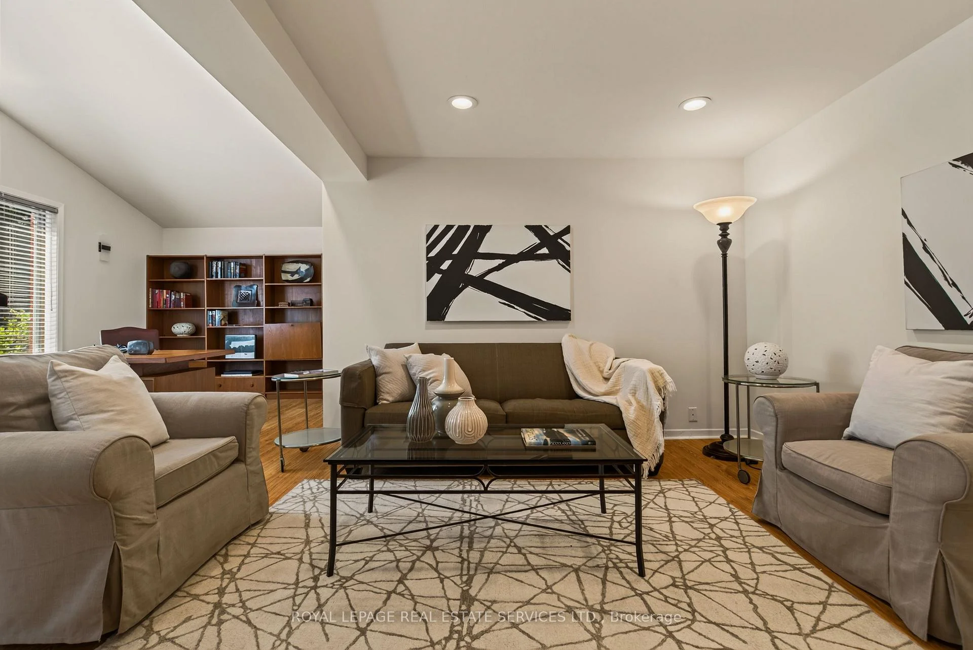 Photo 50 of 17 Lynndale Drive, Hamilton, Dundas — HOMEH