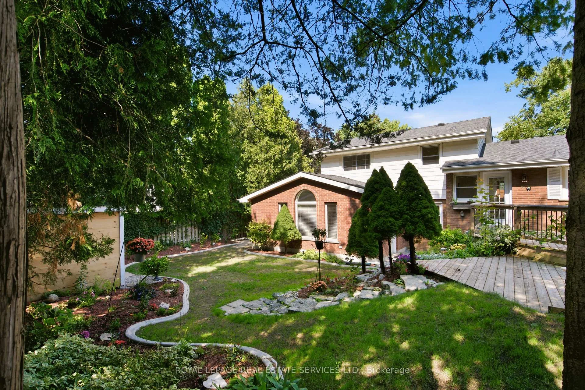 Photo 71 of 17 Lynndale Drive, Hamilton, Dundas — HOMEH