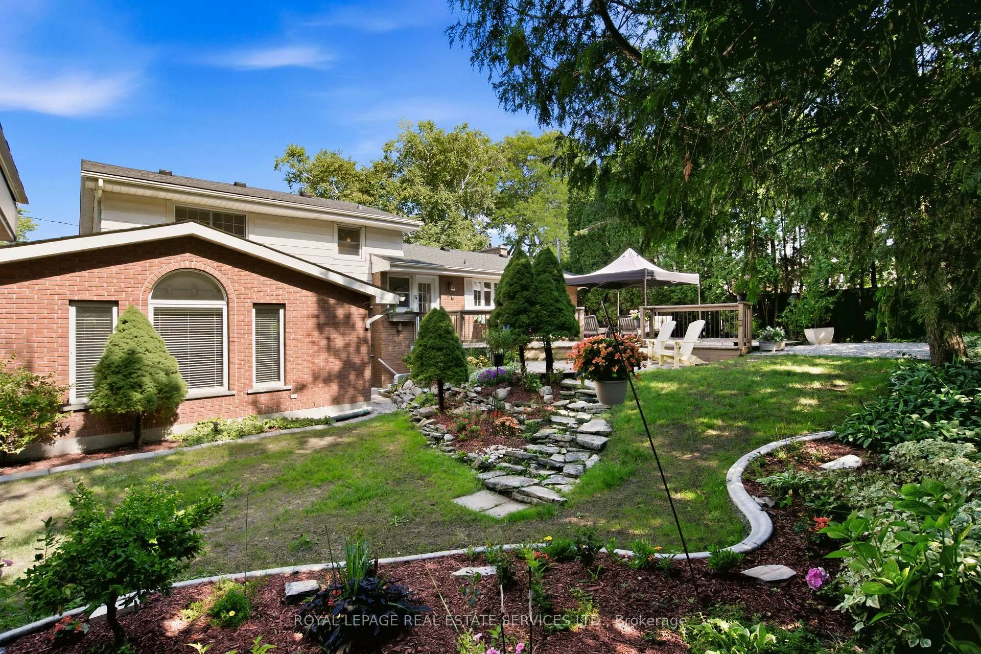 Photo 72 of 17 Lynndale Drive, Hamilton, Dundas — HOMEH