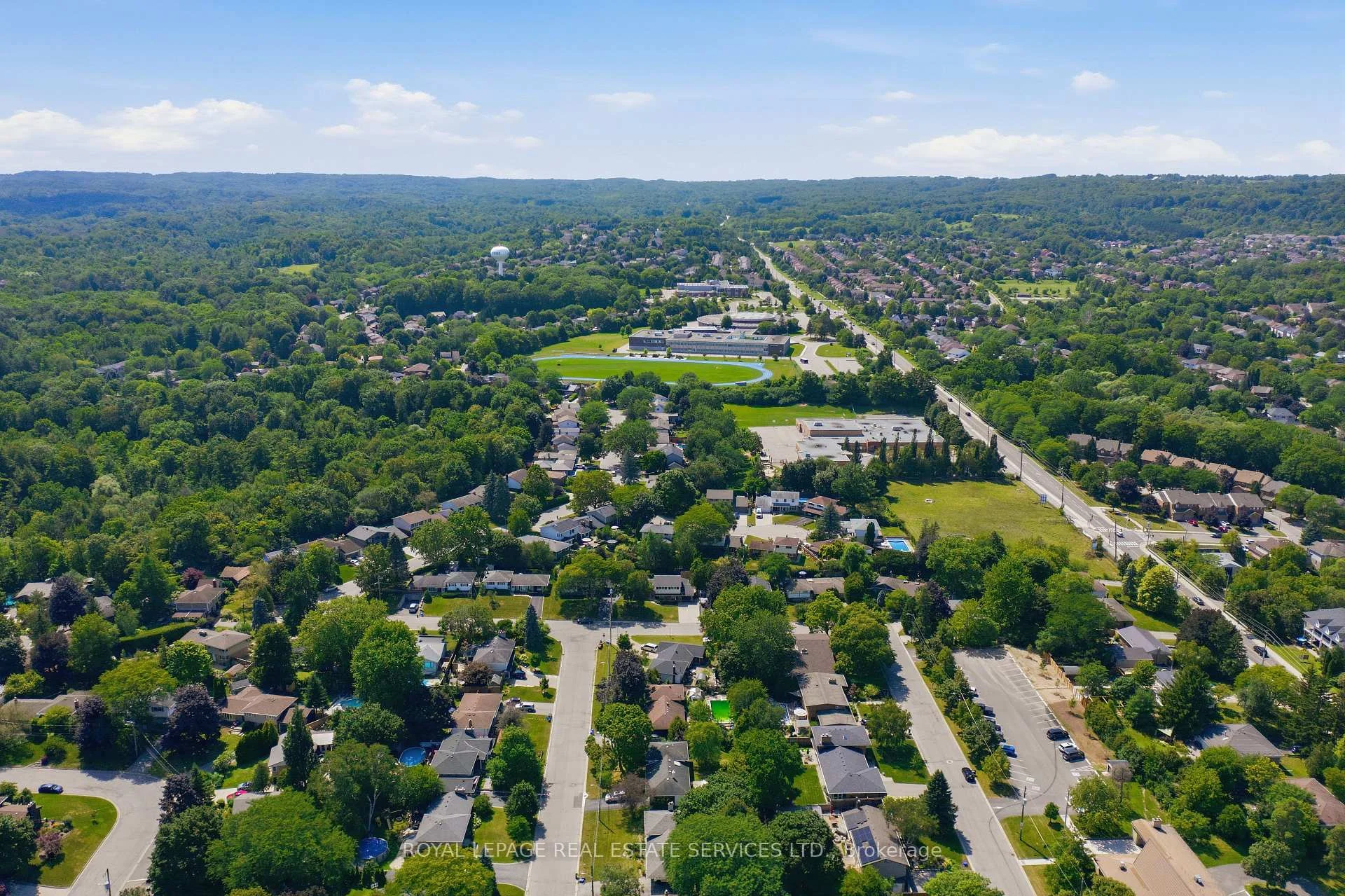 Photo 82 of 17 Lynndale Drive, Hamilton, Dundas — HOMEH