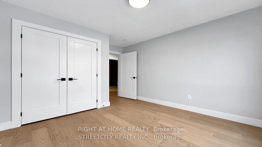 Photo 9 of Unit 15, 2500 Main Street, London, South V — HOMEH