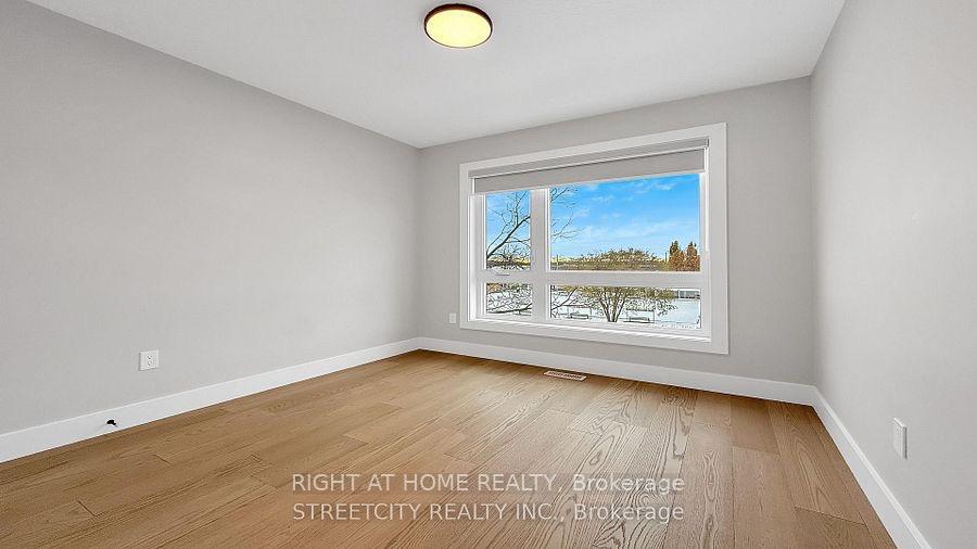 Photo 11 of Unit 15, 2500 Main Street, London, South V — HOMEH