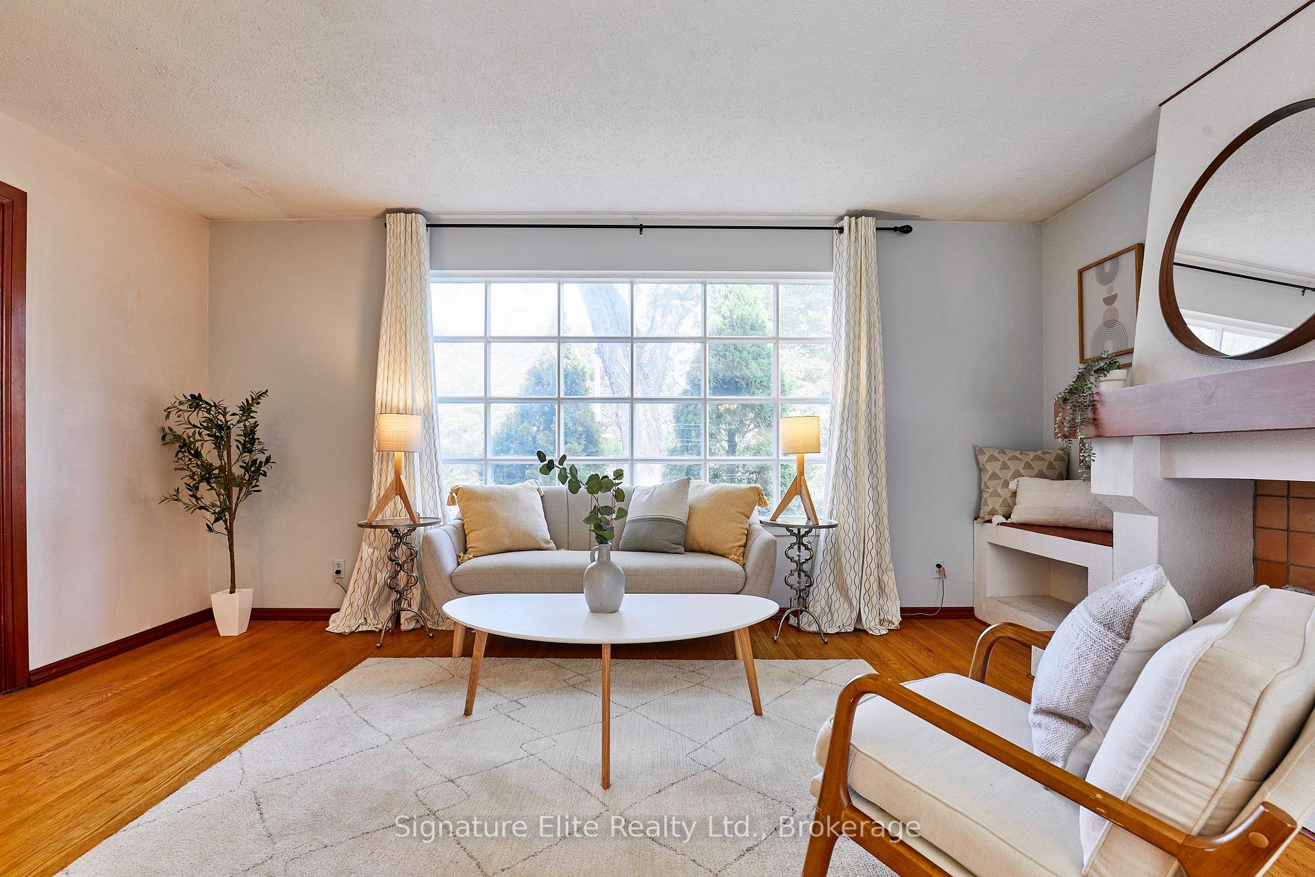 Photo 10 of 21 Marowyne Drive, North York, Don Valley Village — HOMEH
