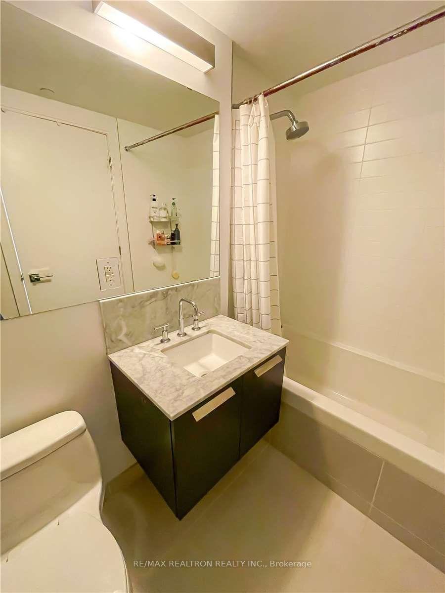 Photo 8 of Unit 2101, 42 Charles Street E, Toronto, Church-Yonge Corridor — HOMEH