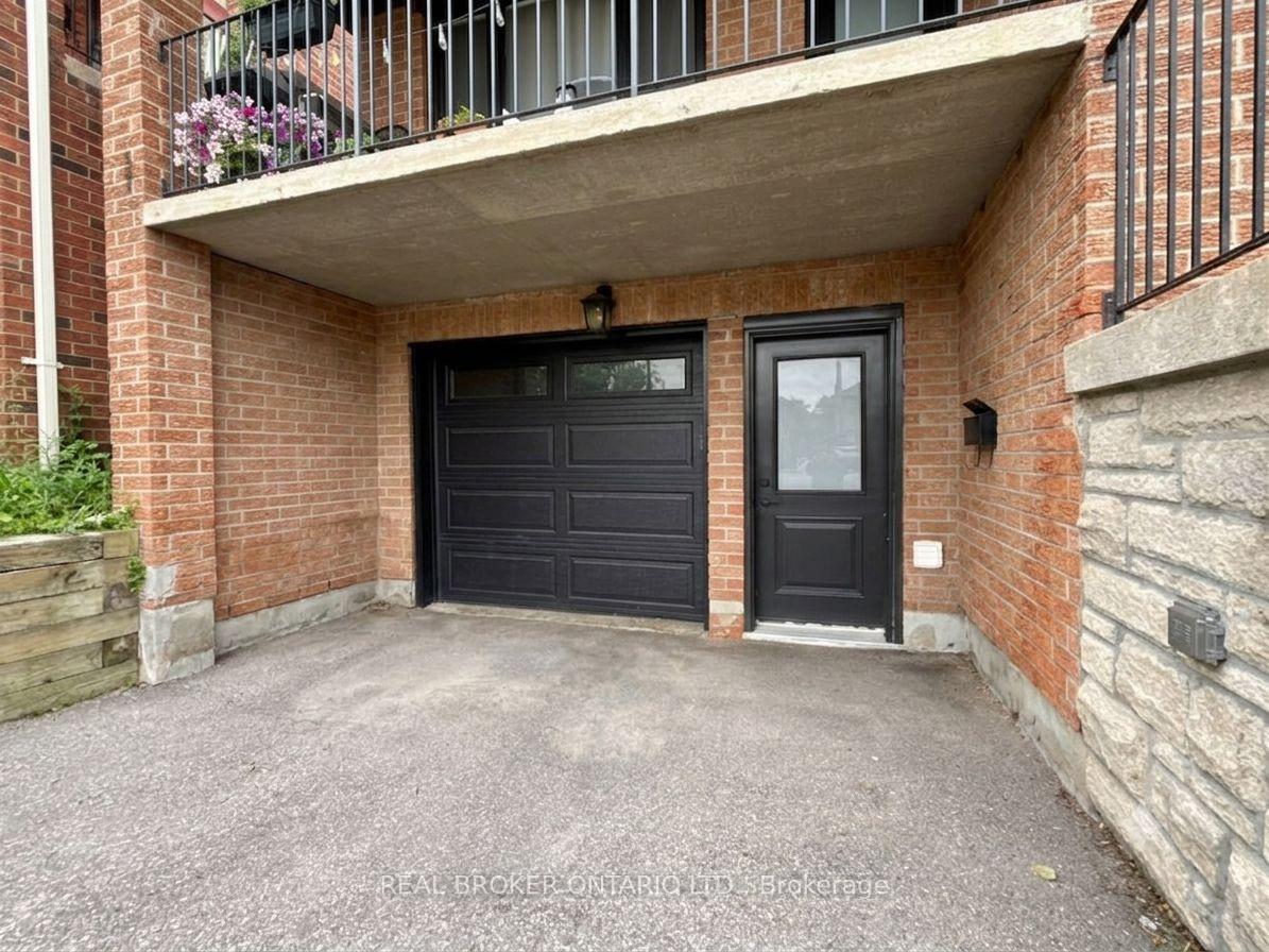 Photo 2 of Unit Lower, 5 Twinberry Crescent, Vaughan, East Woodbridge — HOMEH