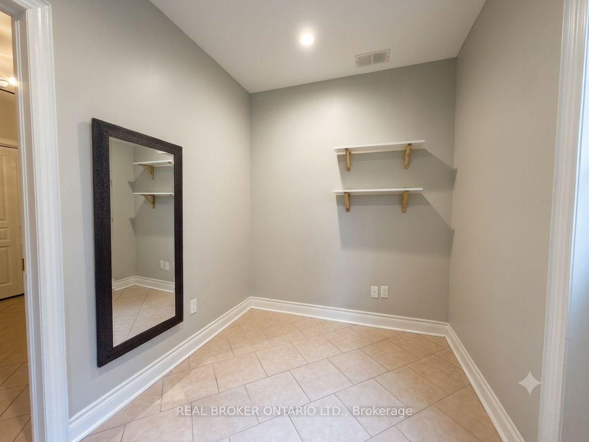 Photo 14 of Unit Lower, 5 Twinberry Crescent, Vaughan, East Woodbridge — HOMEH