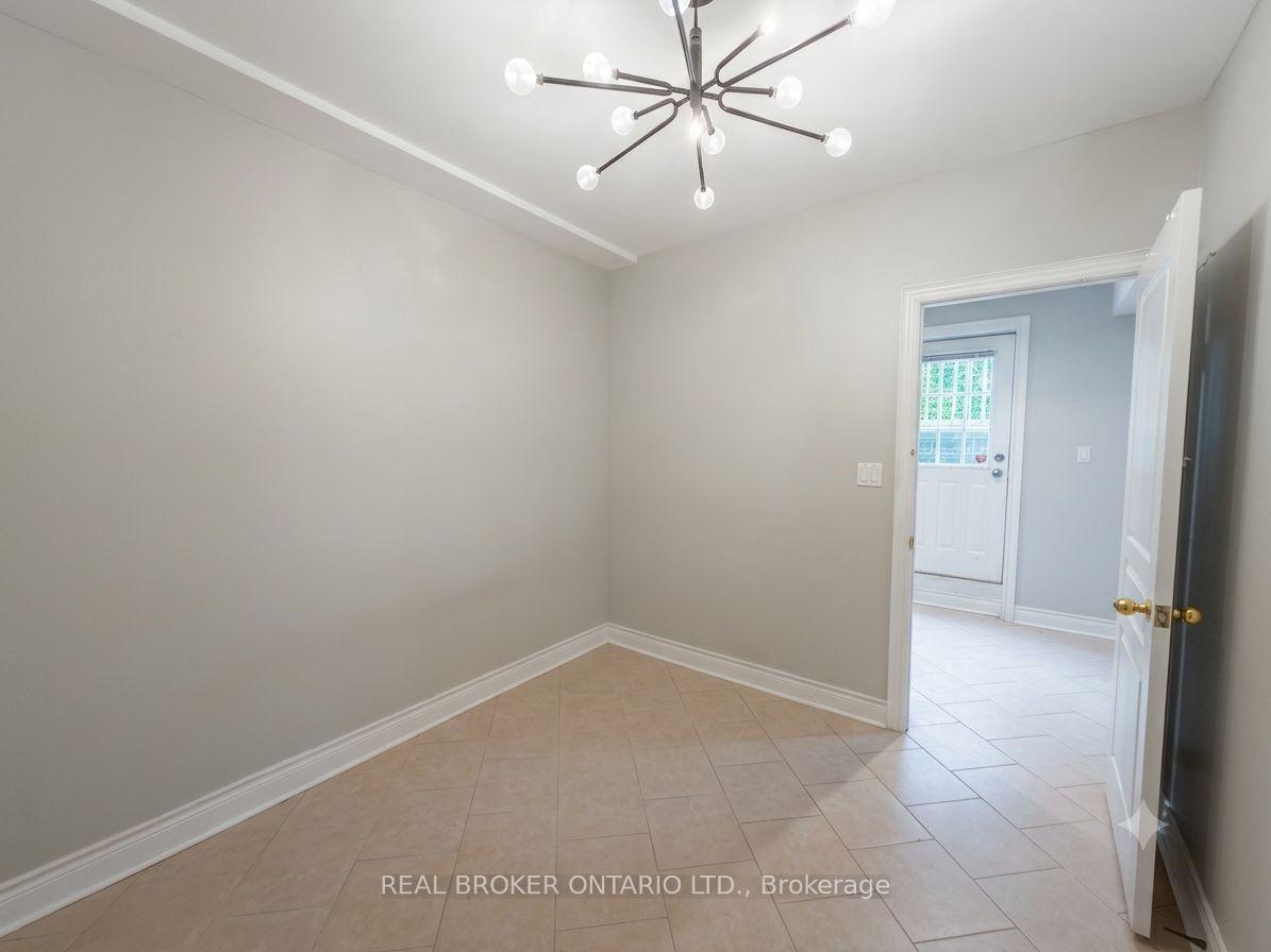Photo 15 of Unit Lower, 5 Twinberry Crescent, Vaughan, East Woodbridge — HOMEH