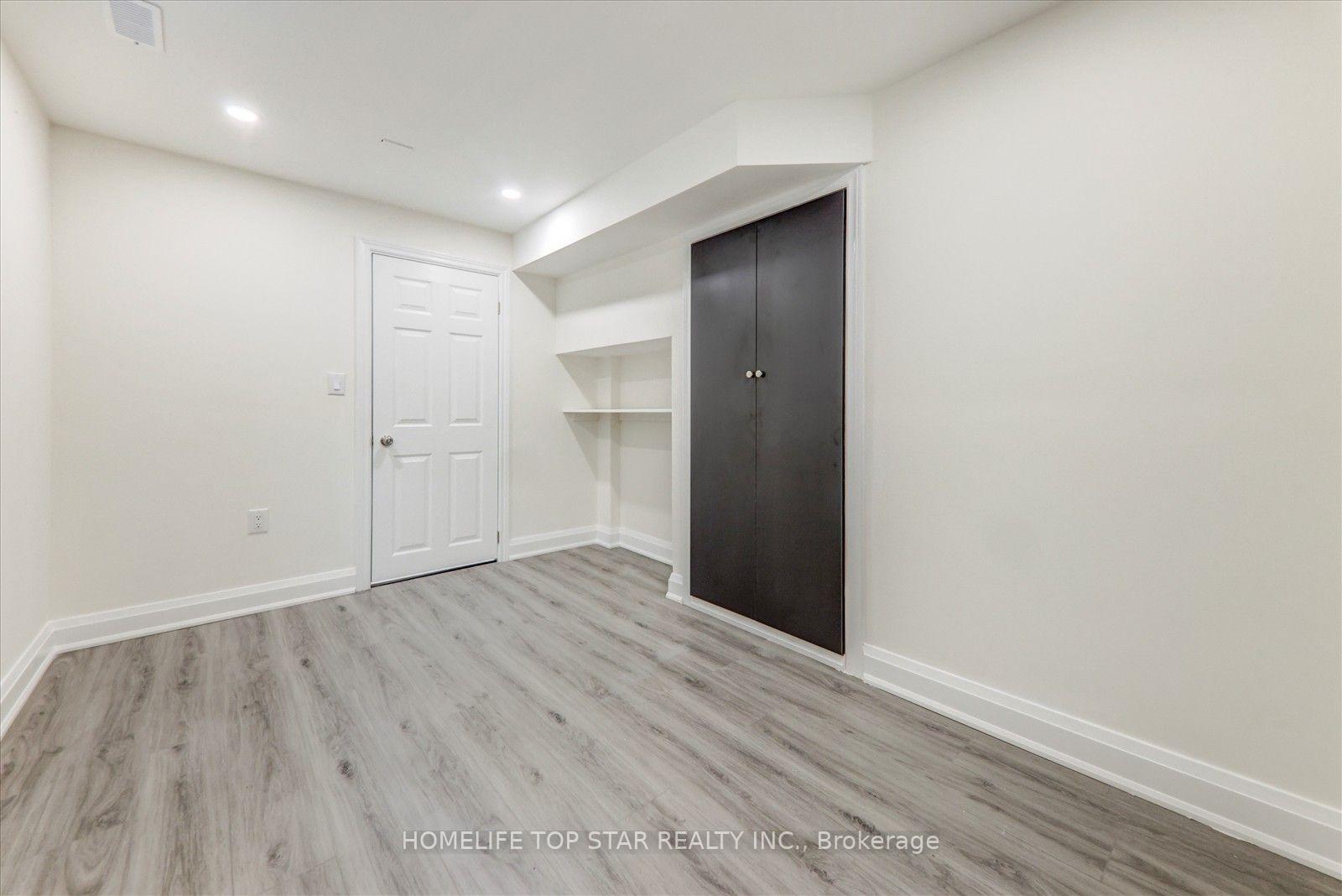 Photo 7 of 28 Willowbrook Drive, Whitby, Pringle Creek — HOMEH