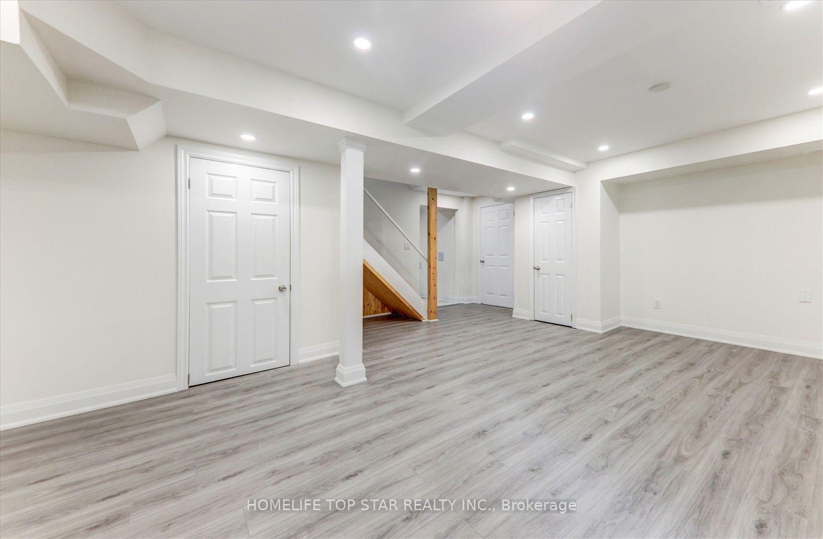 Photo 10 of 28 Willowbrook Drive, Whitby, Pringle Creek — HOMEH