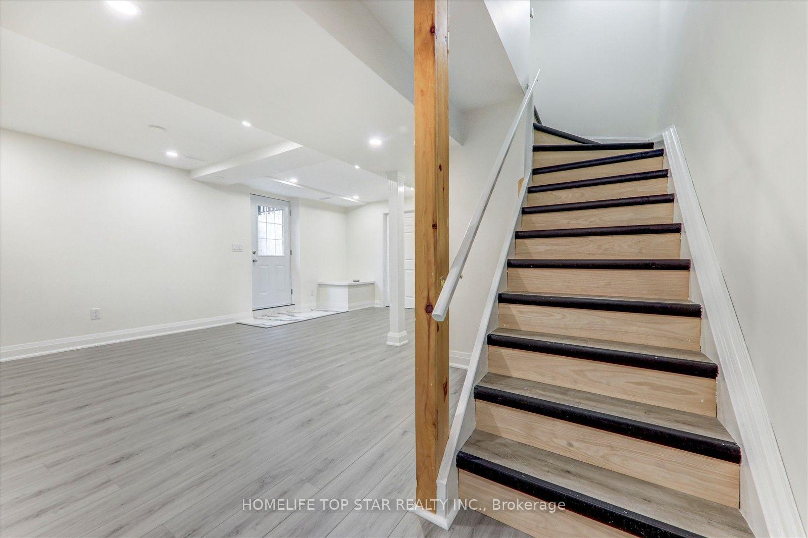 Photo 11 of 28 Willowbrook Drive, Whitby, Pringle Creek — HOMEH