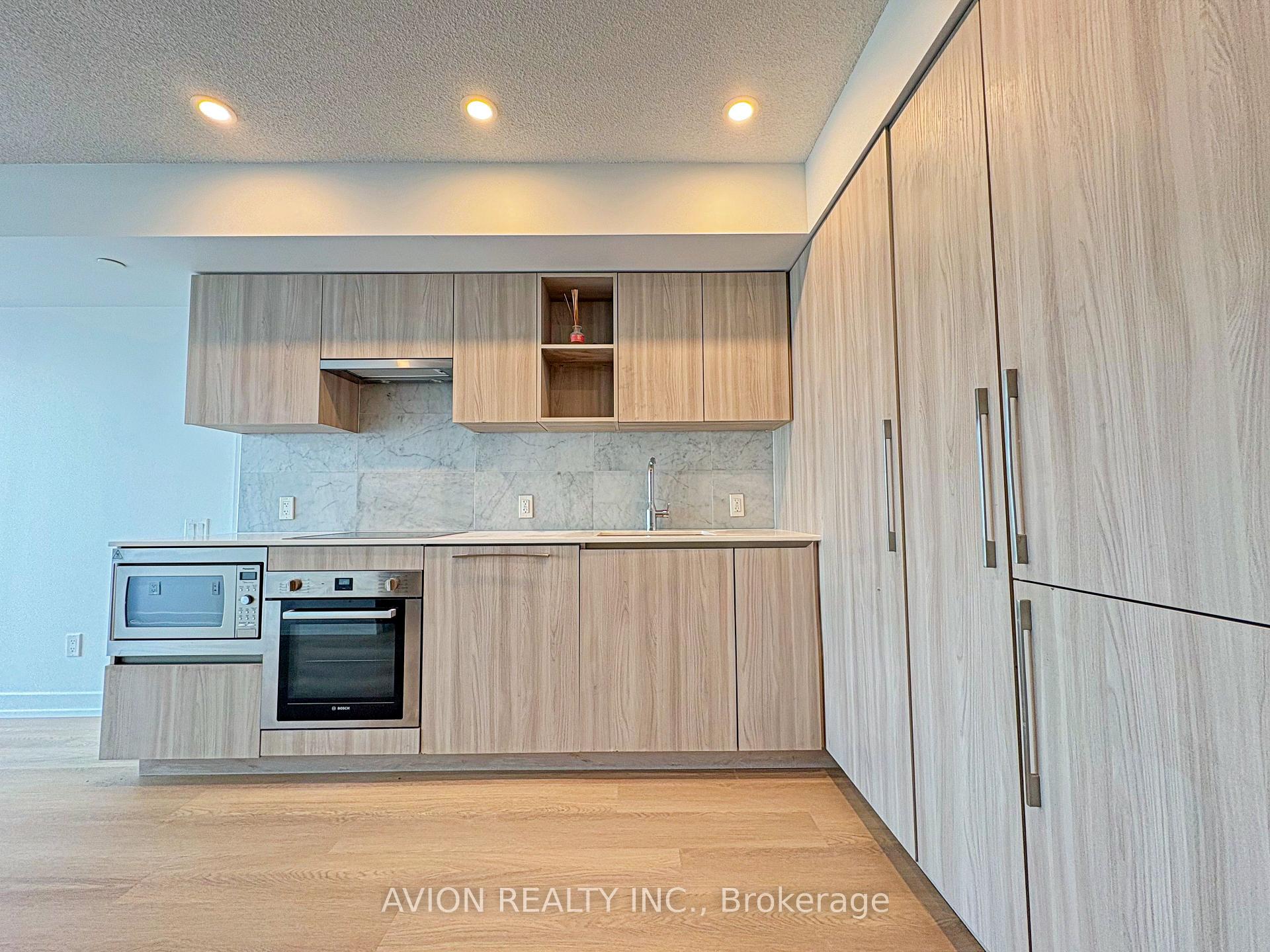 Photo 5 of Unit 1609, 19 Bathurst Street, Toronto, Waterfront Communities — HOMEH