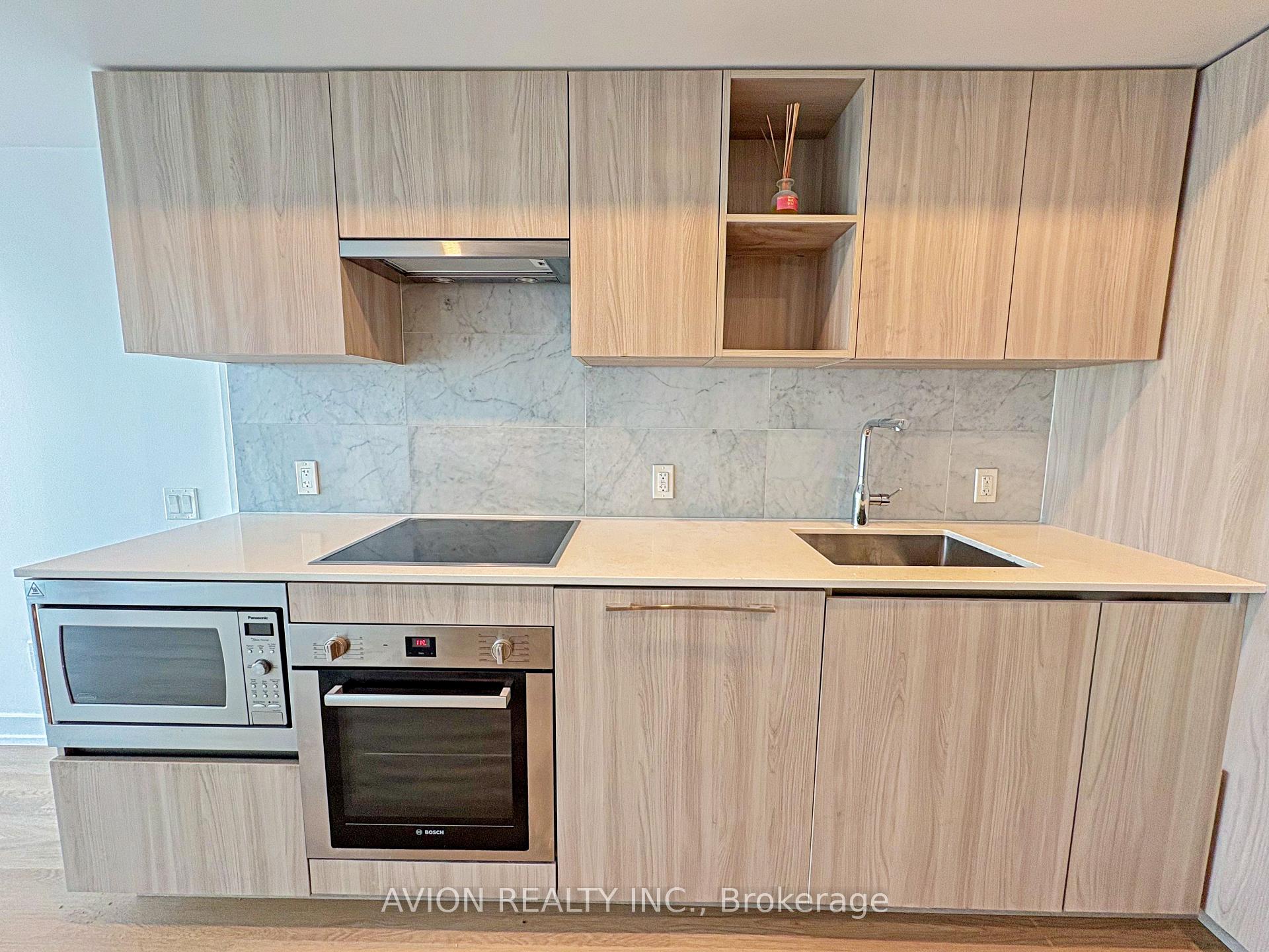 Photo 6 of Unit 1609, 19 Bathurst Street, Toronto, Waterfront Communities — HOMEH
