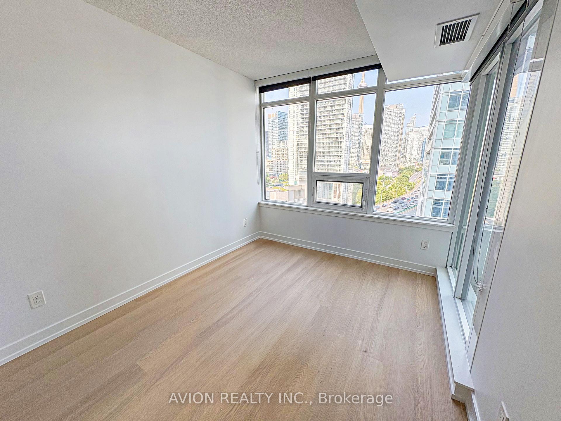 Photo 9 of Unit 1609, 19 Bathurst Street, Toronto, Waterfront Communities — HOMEH