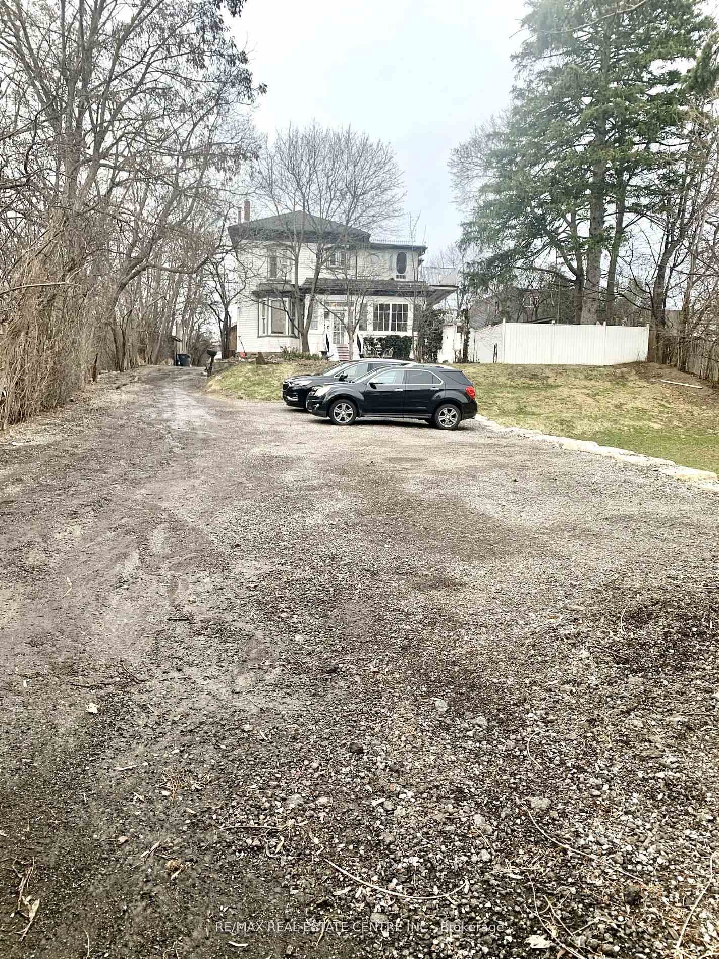 Photo 26 of Unit A, 68 Scott Street, Brampton, Brampton North — HOMEH