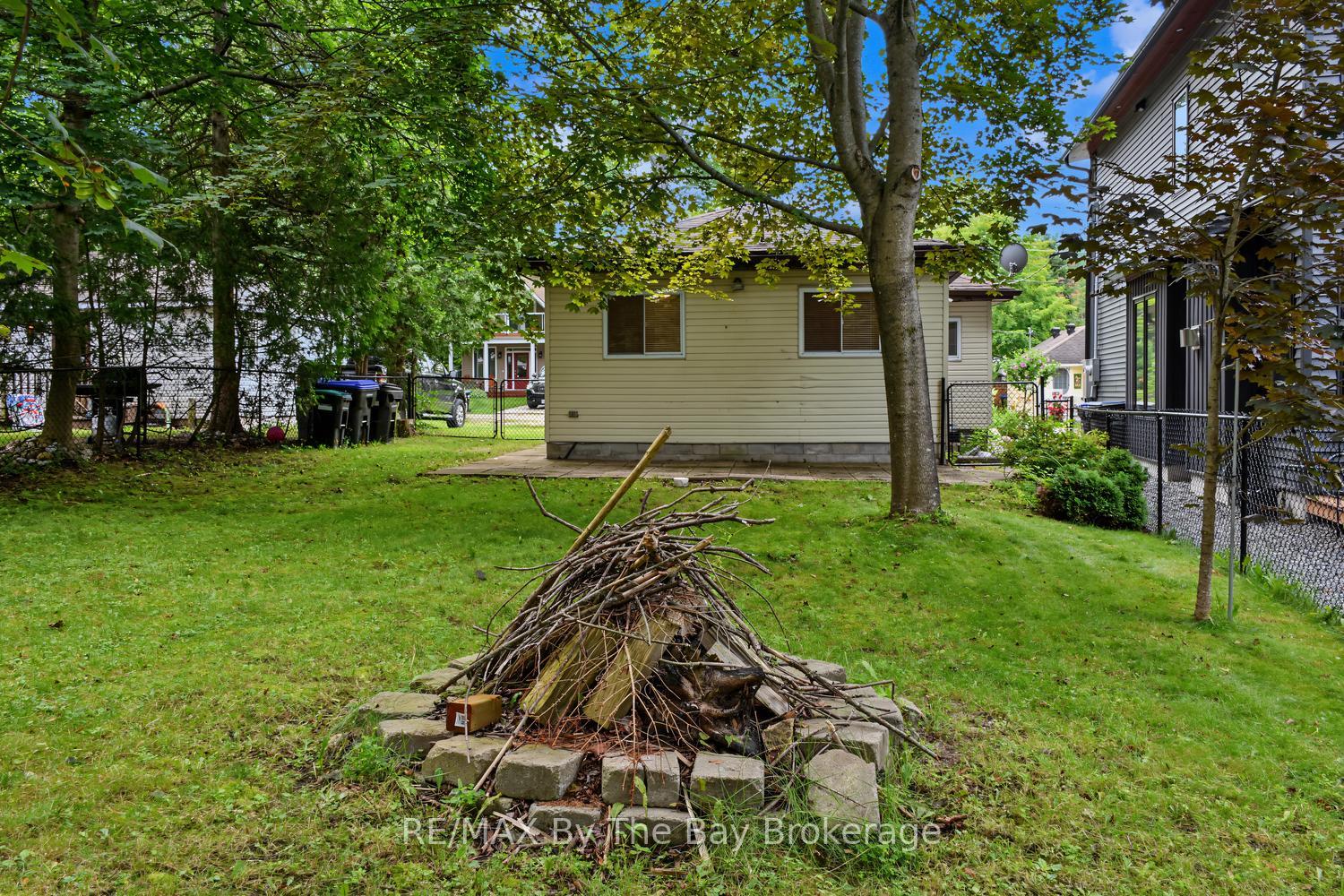 Photo 33 of 50 Balsam Street, Tiny, Rural Tiny — HOMEH