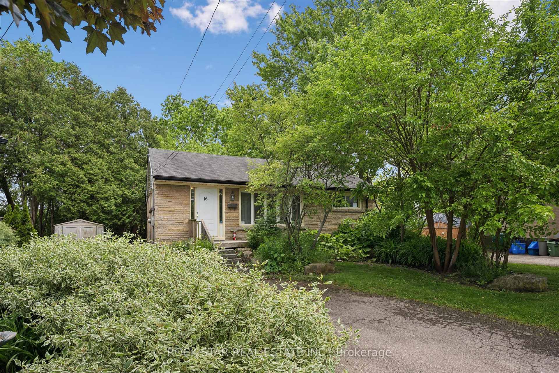 Photo 2 of 16 Beaucourt Place, Hamilton, Ainslie Wood — HOMEH