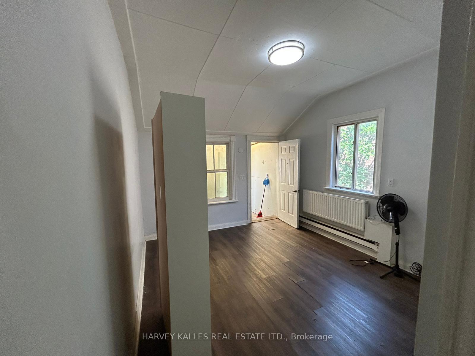 Photo 1 of Unit 3, 1098 Bathurst Street, Toronto, The Annex — HOMEH