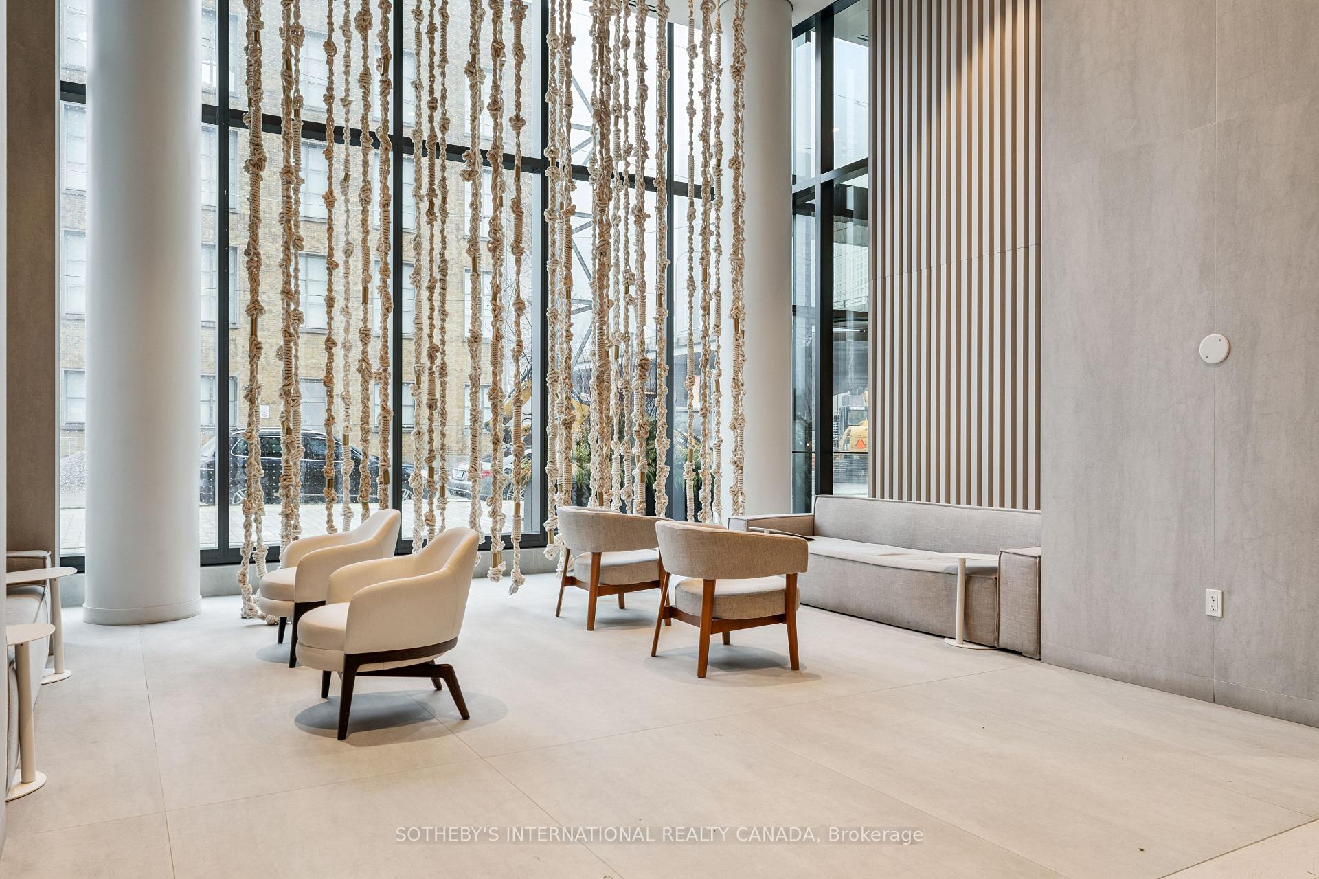 Photo 3 of Unit 5105, 55 Cooper Street, Toronto, Waterfront Communities — HOMEH