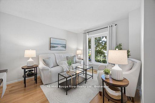 Photo 4 of 671 Greenbriar Drive, Oshawa, Eastdale — HOMEH