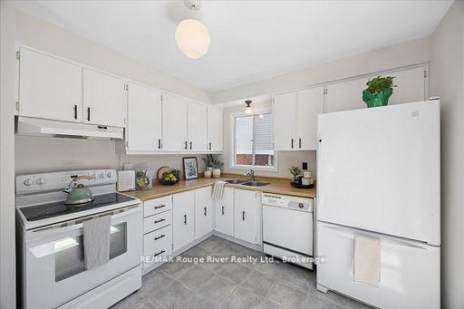 Photo 14 of 671 Greenbriar Drive, Oshawa, Eastdale — HOMEH