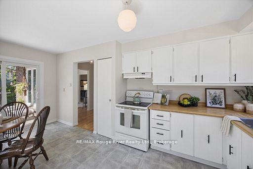 Photo 16 of 671 Greenbriar Drive, Oshawa, Eastdale — HOMEH