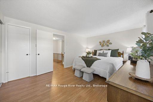 Photo 19 of 671 Greenbriar Drive, Oshawa, Eastdale — HOMEH