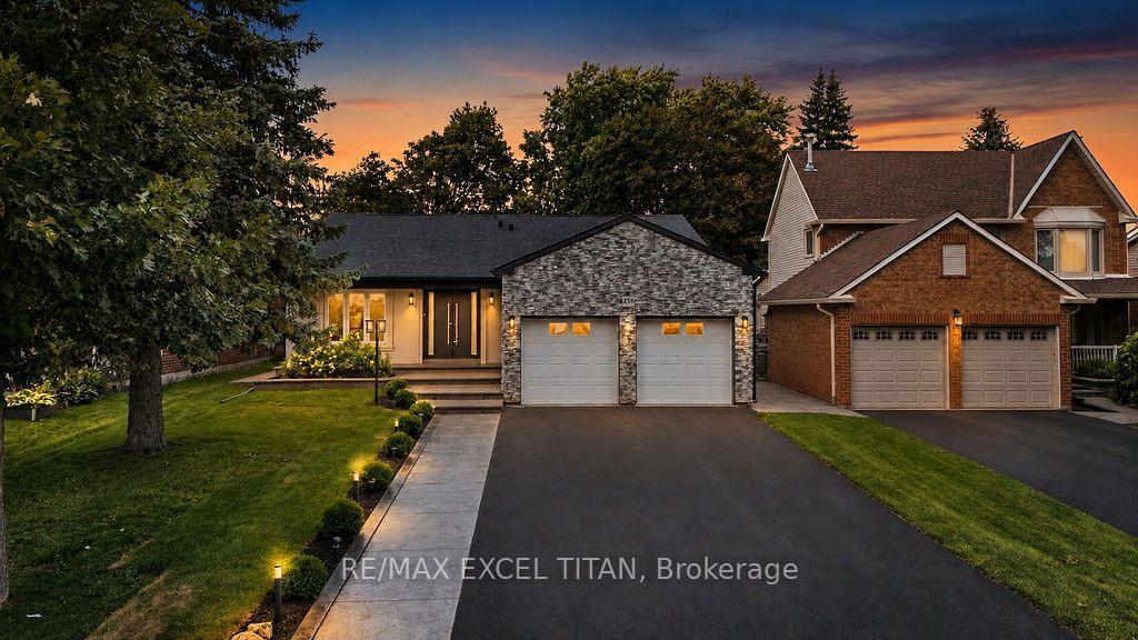 Photo 2 of 258 Glenway Circle, Newmarket, Glenway Estates — HOMEH