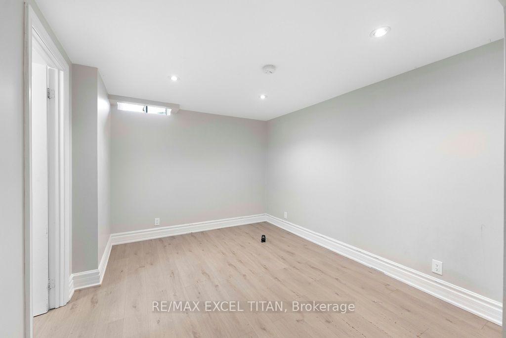 Photo 71 of 258 Glenway Circle, Newmarket, Glenway Estates — HOMEH