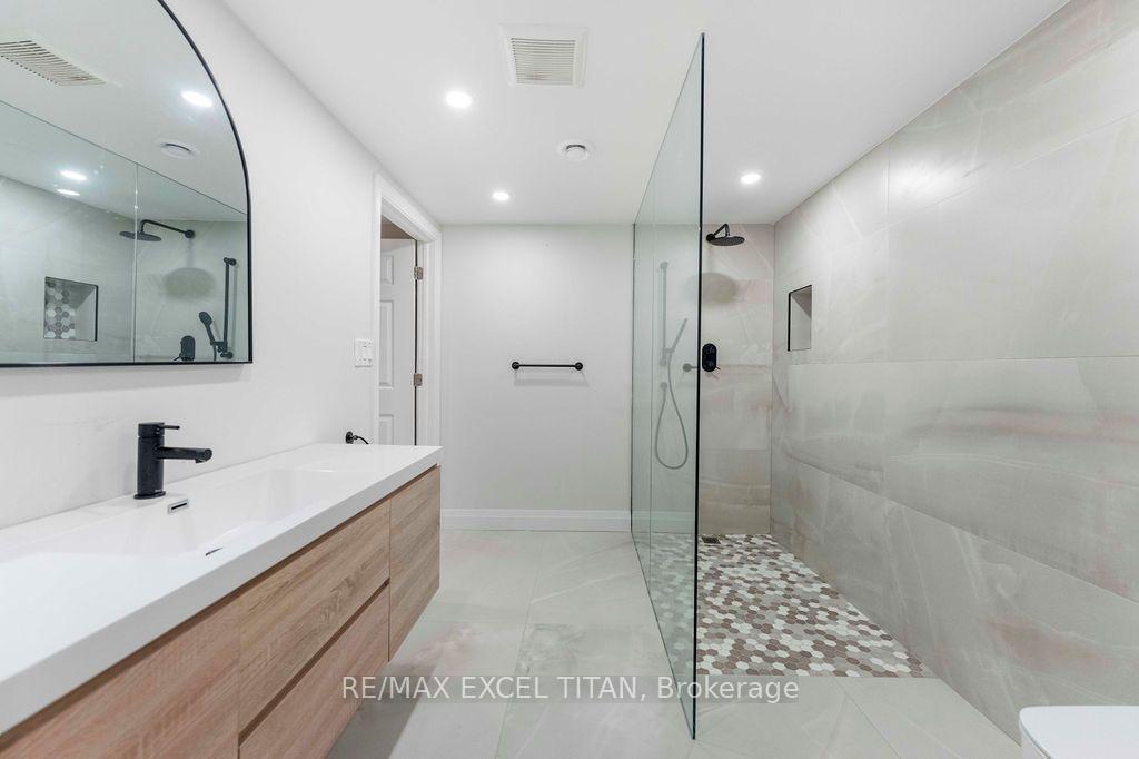 Photo 75 of 258 Glenway Circle, Newmarket, Glenway Estates — HOMEH