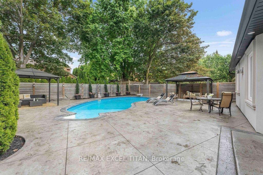 Photo 85 of 258 Glenway Circle, Newmarket, Glenway Estates — HOMEH