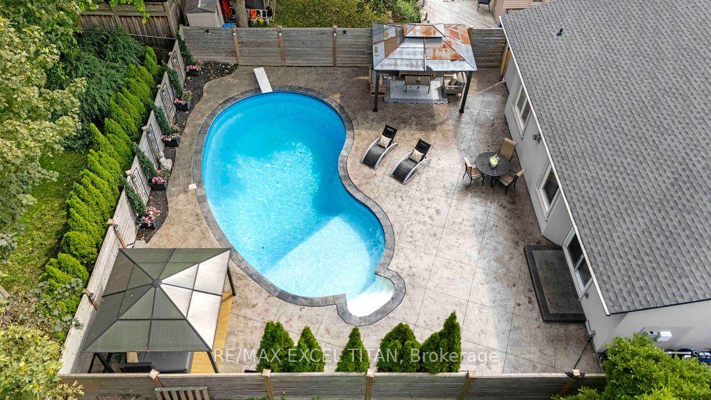 Photo 87 of 258 Glenway Circle, Newmarket, Glenway Estates — HOMEH