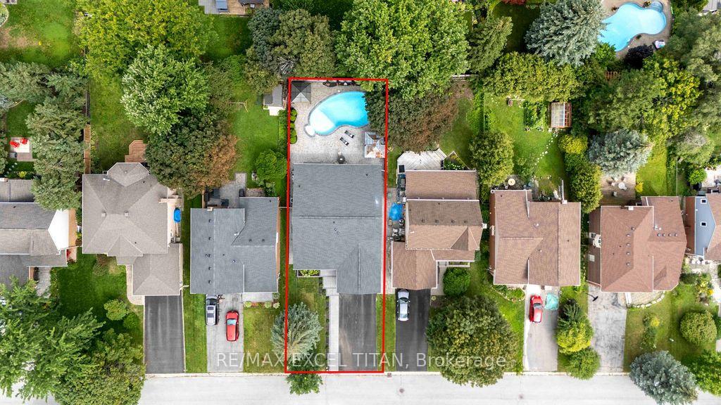 Photo 95 of 258 Glenway Circle, Newmarket, Glenway Estates — HOMEH