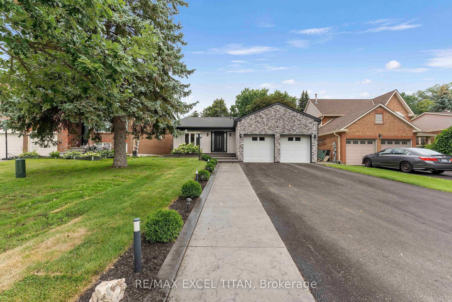 Photo 6 of 258 Glenway Circle, Newmarket, Glenway Estates — HOMEH