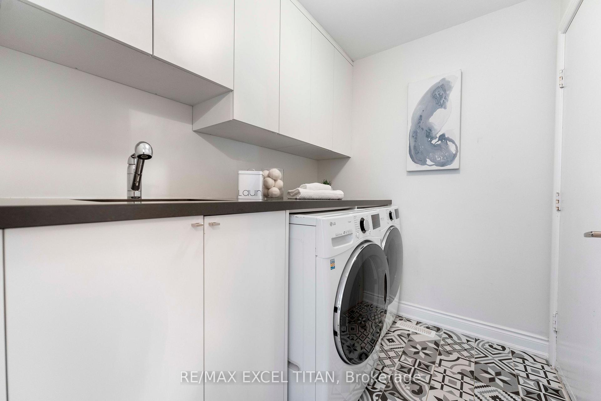 Photo 34 of 258 Glenway Circle, Newmarket, Glenway Estates — HOMEH