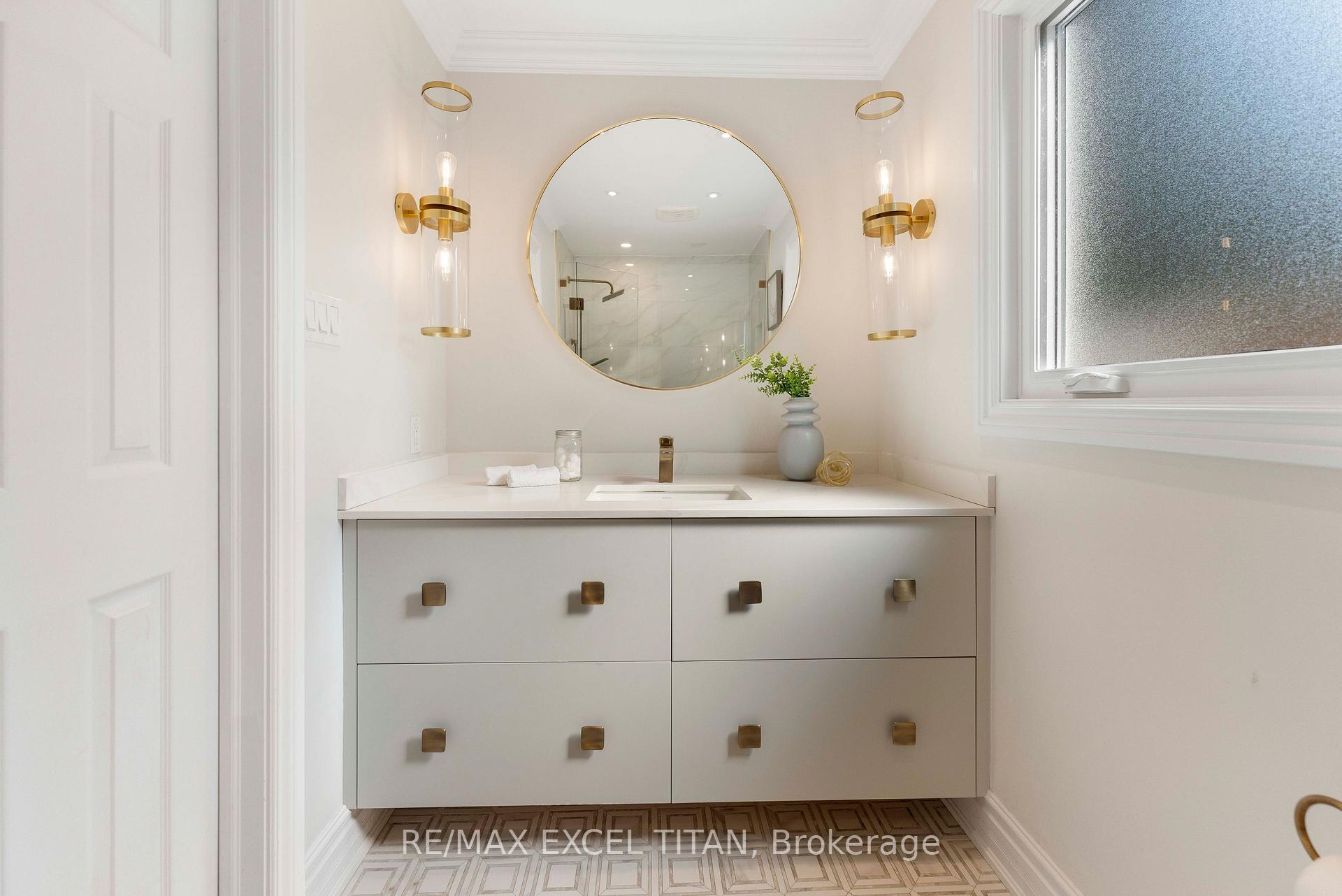 Photo 54 of 258 Glenway Circle, Newmarket, Glenway Estates — HOMEH