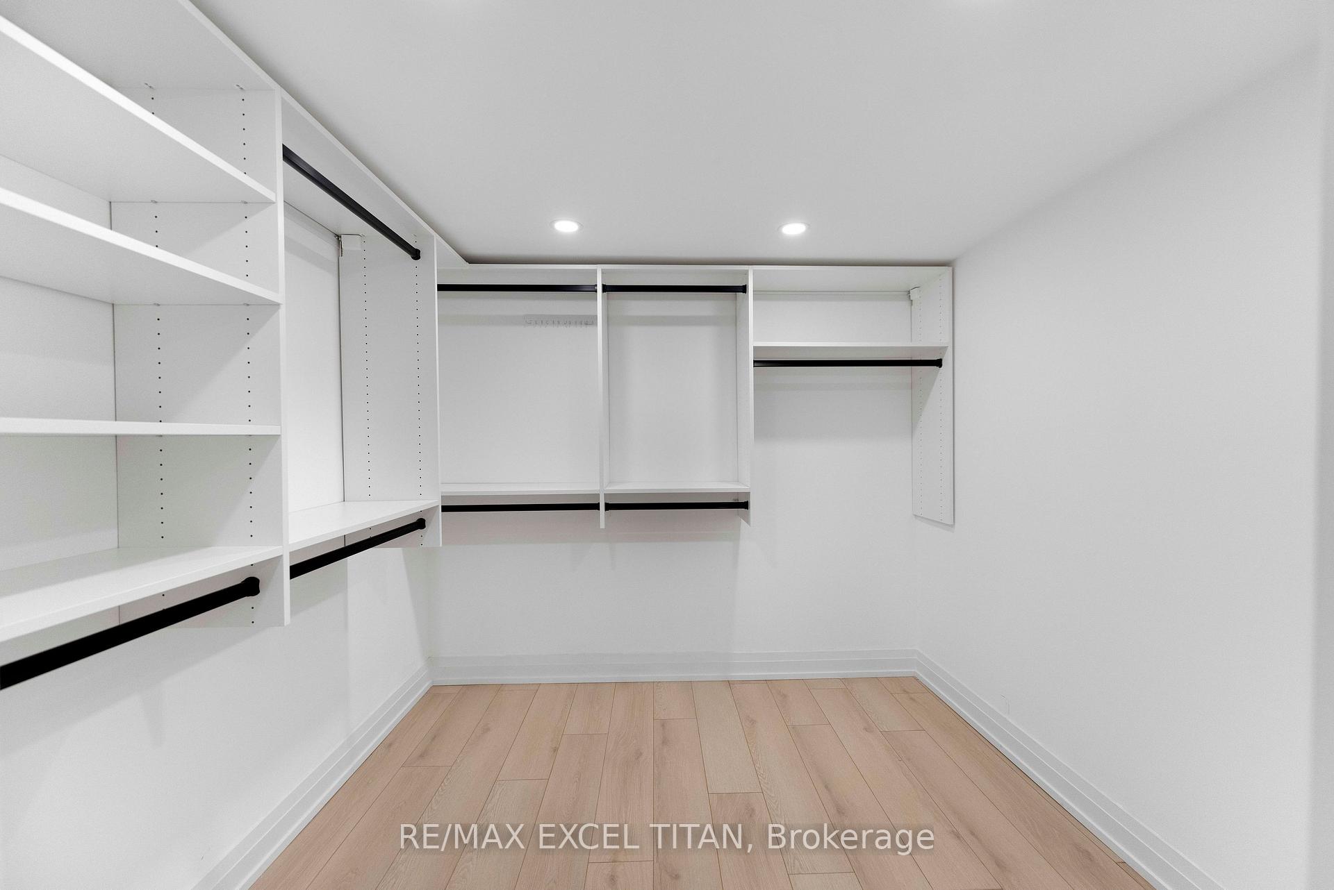 Photo 82 of 258 Glenway Circle, Newmarket, Glenway Estates — HOMEH