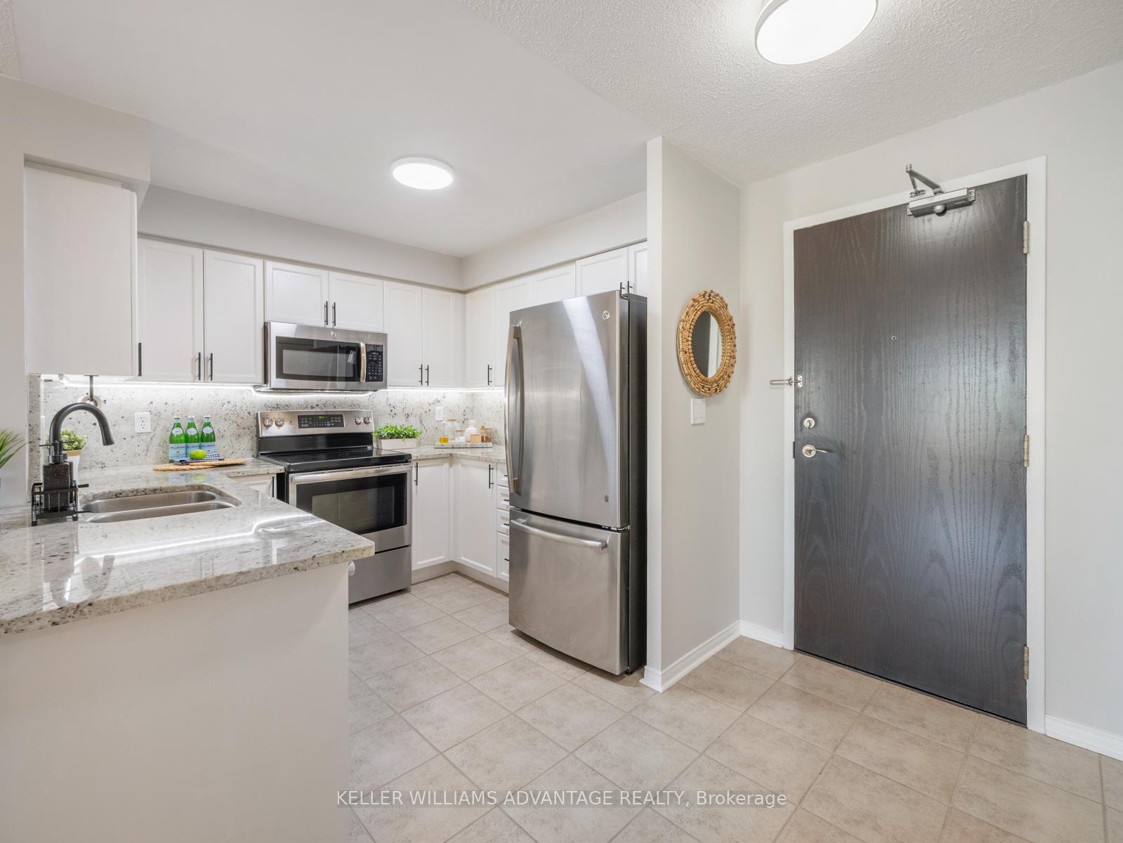 Photo 9 of Unit 424, 1733 Queen Street E, Toronto, The Beaches — HOMEH